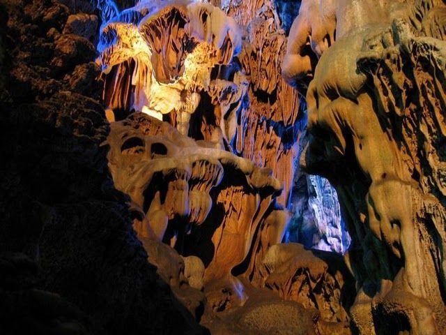 пещера тростниковой флейты, китай