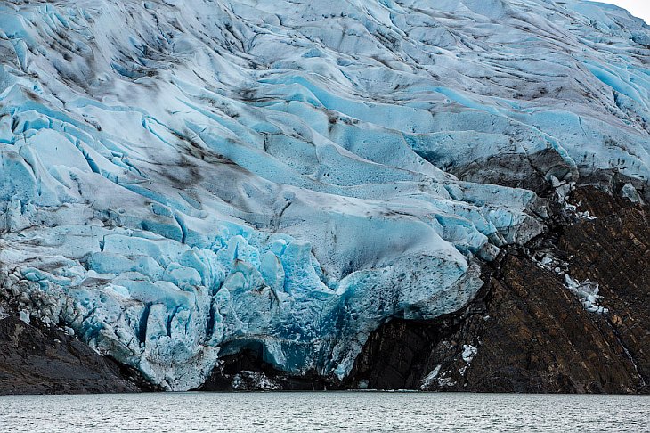 Ледник Грей (Grey Glacier),  голубой ледник в Патагонии, Чили