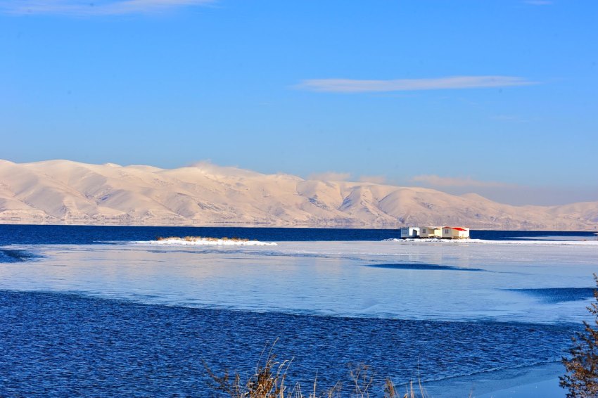 Озеро Севан, достопримечательность, Армения
