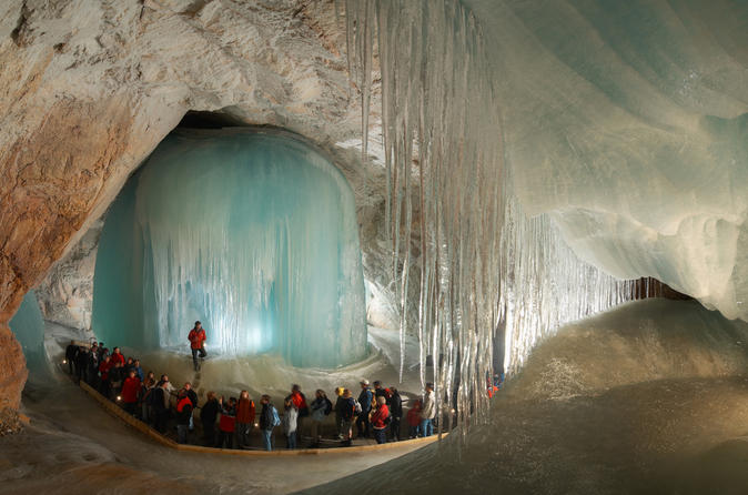 Ледяная пещера Айсризенвельт (Eisriesenwelt), Верфен, Австрия