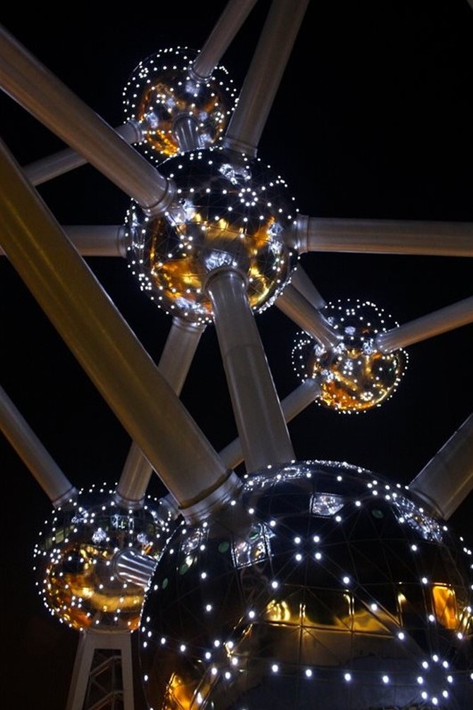 Атомиум(Atomium), достопримечательность, символ, Брюсселя, Бельгия