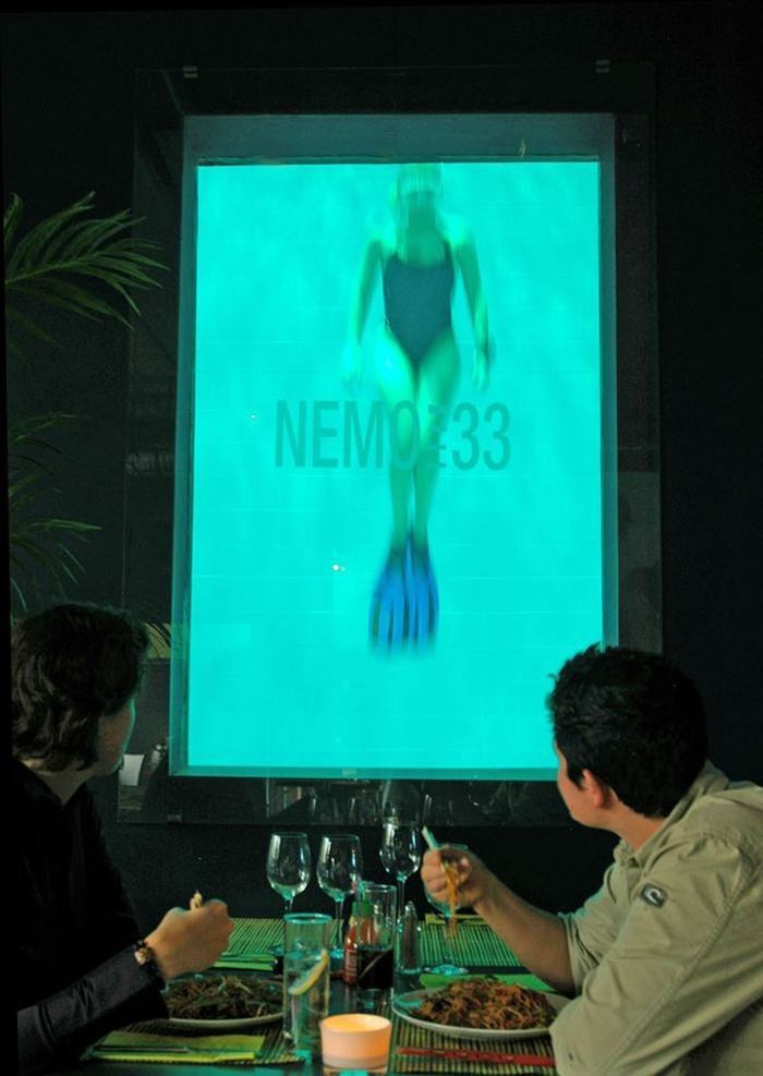 Немо 33 (Nemo 33) - самый глубокий крытый бассейн в мире, Уккеле, БельгияНемо 33 (Nemo 33) - самый глубокий крытый бассейн в мире, Уккеле, Бельгия