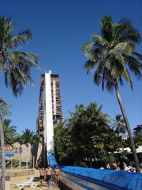 Инсано (Insano) - самая высокая и безумная водная горка в мире, Форталеза, Бразилия