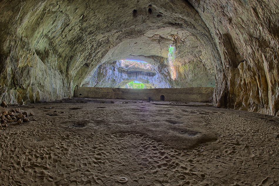 Пещера Деветашка (Devetashka Cave) Ловчен, Болгария
