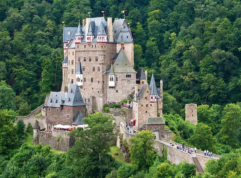 Замок Эльц (Burg Eltz), Германия