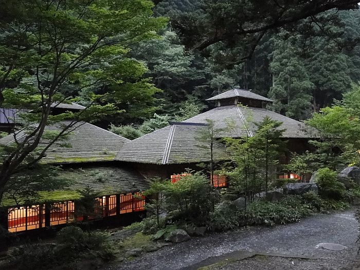Самый старый отель мира - «Хоси-рёкан», Япония