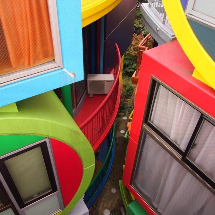 Жилой комплекс «обратимой судьбы» (Reversible-Destiny Lofts) продлевающий жизнь, Япония