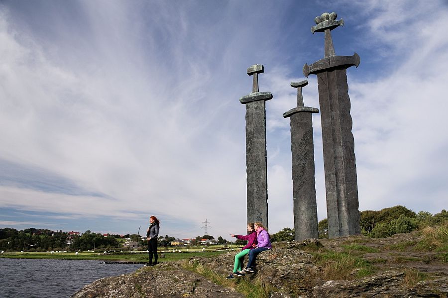 Памятник «Мечи в скале» (Sverd i fjell), Ставангер, Норвегия