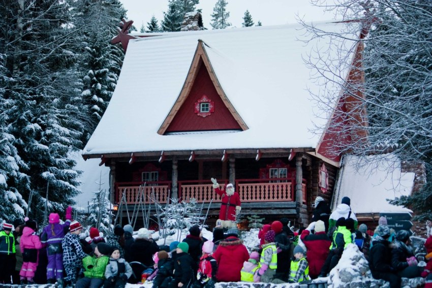 Томтеланд (Tomteland) резиденция Санта-Клауса (Томье), Мора, Швеция