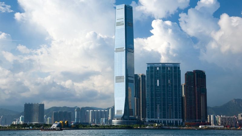 Международный коммерческий центр (International Commerce Centre) - небоскрёб