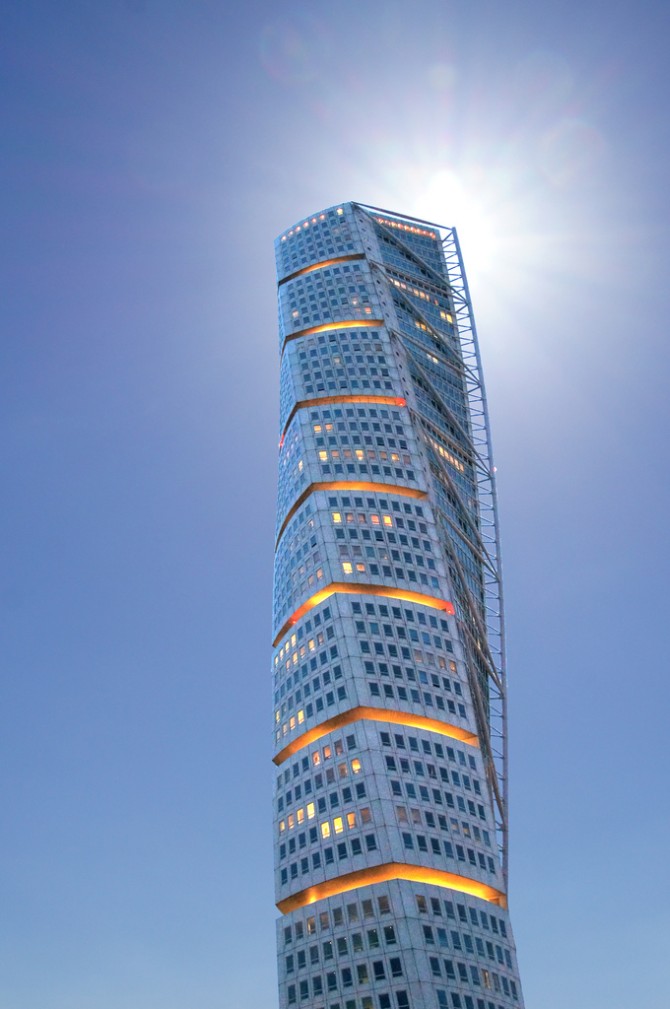 HSB Turning Torso — небоскрёб в Мальмё, Швеция