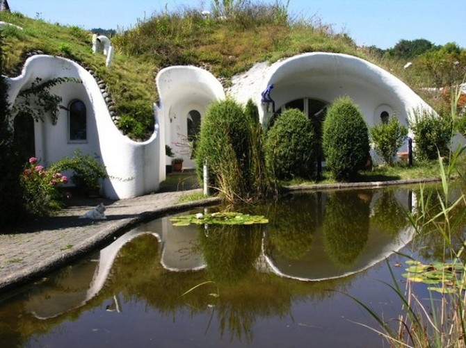Земляной дом (Earth houses), экологическое строение, Дитикон, Швейцария