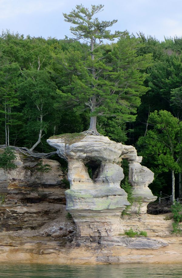 Пикчед Рокс Нешнел Лейкшор (Pictured Rocks National Lakeshore), штат Мичиган, США