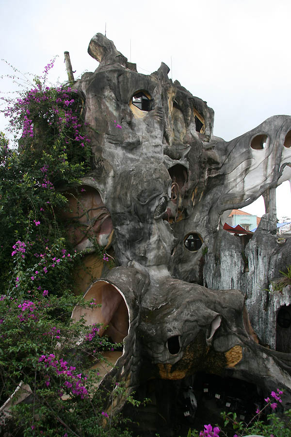 Сумасшедший дом (Crazy-House), Дан Вьет Нга, Далат, Вьетнам