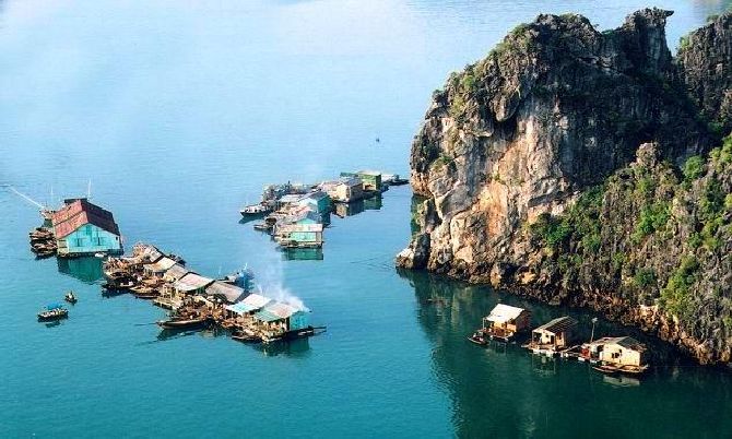 Куа Ван (Cua Van), рыбацкая деревня, бухта Халонг, Вьетнам