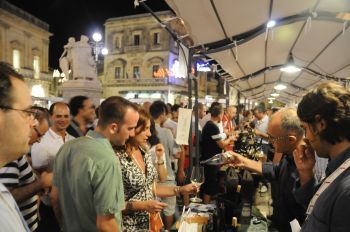 Италия: По всей стране пройдет Фестиваль вина Cantine Aperte