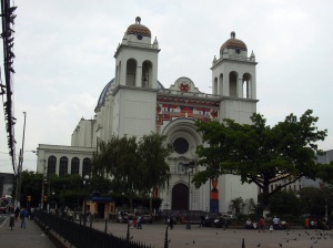 Сальвадор: Два экскурсионных тура объединили исторические здания и церкви столицы