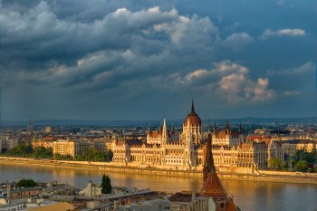 Венгрия: В Будапеште запустили общественное паромное сообщение