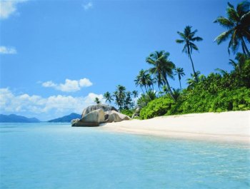 Сейшелы(Сейшельские острова): Экс-глава L'Oreal Бетанкур продала остров за $60 млн защитникам черепа