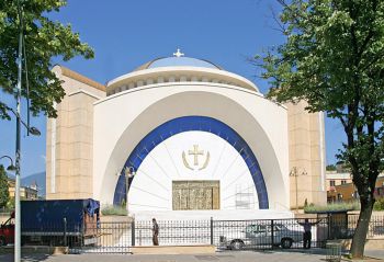 Албания: В Тиране открылся кафедральный собор