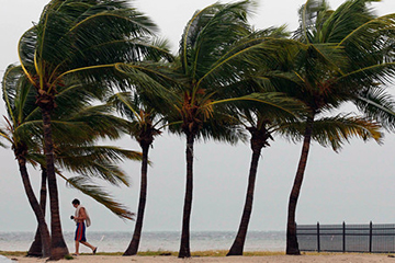 Куба готовится к удару тропического шторма «Сэнди»