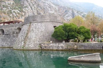 Черногория: Которские крепостные стены привлекают все больше туристов