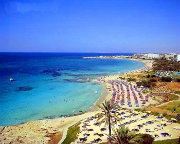 На Кипре официально открывается туристический сезон
