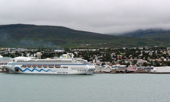 Исландия смотрит в будущее и планирует построить порт для перевалки китайских арктических грузов
