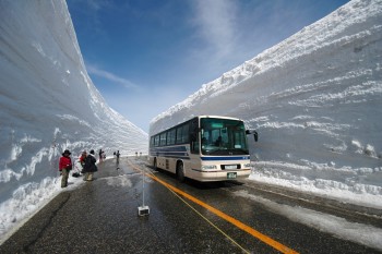 Япония открыла известный "снежный" маршрут