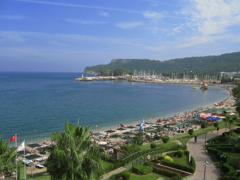 Турция за квартал приняла почти 200 тысяч российских туристов