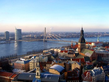 Латвия запретила паспорта РФ