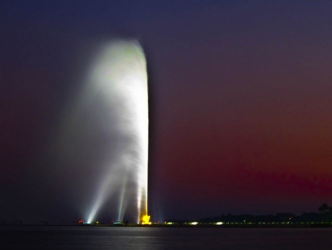 Фонтан короля Фахда, Джидда (King Fahd's Fountain) - самый высокий фонтан мира в Саудовской Аравии