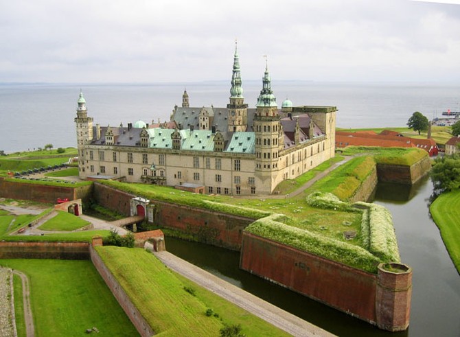 Кронборг (Kronborg) - замок Гамлета в Эльсиноре, Дания