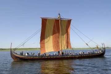 Дания: Музей в Роскильде продаёт корабли викингов