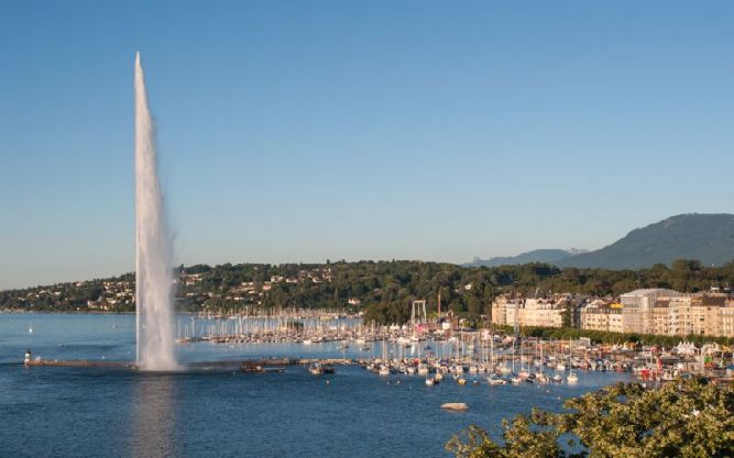 Женевский фонтан (Jet d’Eau) - визитная карта города и Швейцарской Конфедерации