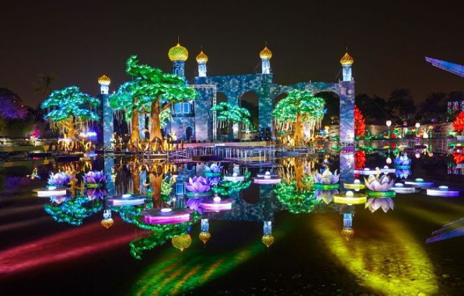 Светящийся сад в Дубаи - Dubai Garden Glow