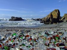 Стеклянный пляж (Glass Beach) Форт Брэгг, Калифорния, США