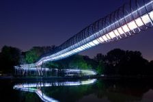 Пешеходный мост "Slinky Springs To Fame Bridge" Оберхаузен, Германия
