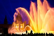 Магический фонтан Монжуика (Magic Fountain of Montjuic) - поющий фонтан в Барселоне, Испания